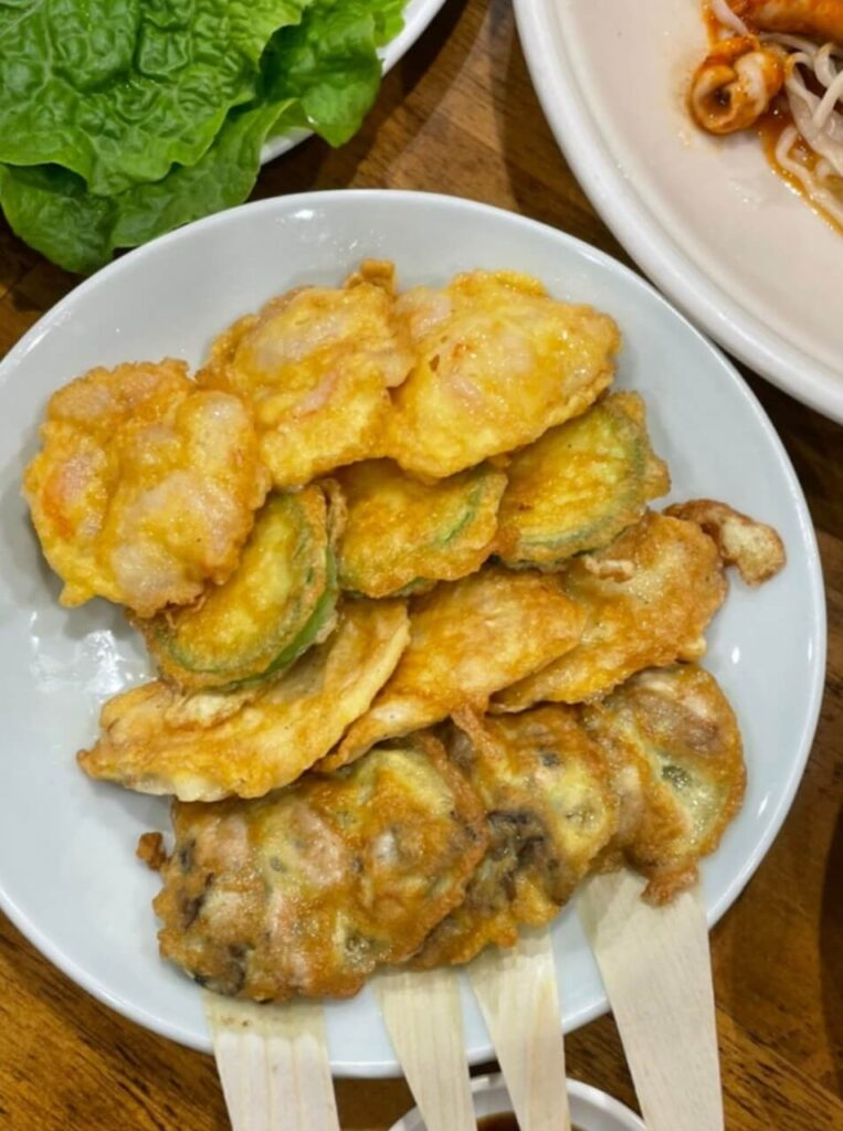 Bon Appétit, Your Majesty. also appear korea food 'jeon'