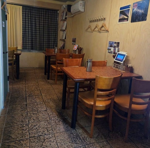 Four-person table seating on the second floor of Tetsuro, Seoul Station restaurant.
