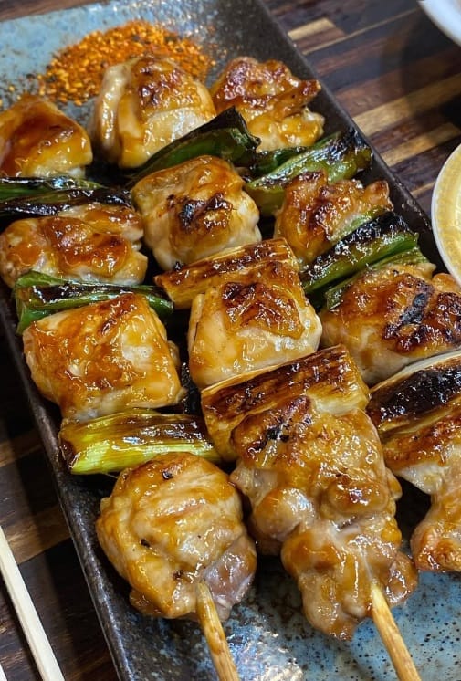 Grilled chicken skewers with teriyaki sauce and green onions.
Sweet and slightly spicy flavor perfect with drinks.