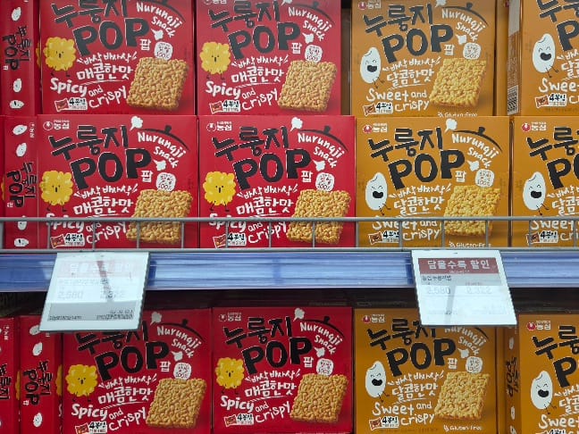 Nongshim Nurungji Pop sweet and spicy crispy snack