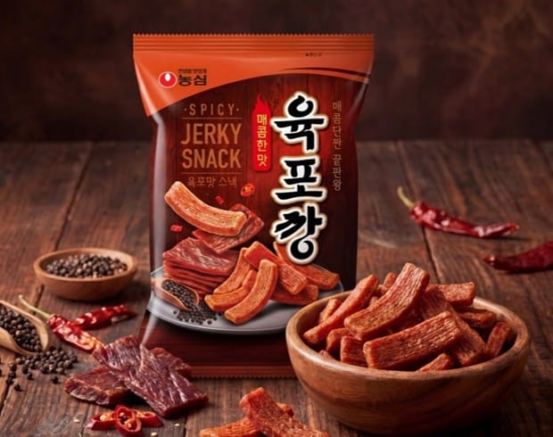 The number one Korea snacks to buy? Nongshim Saeukkang