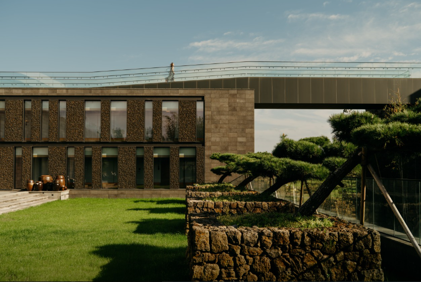 JW Marriott Jeju Resort & Spa: A picture-perfect, high-end luxury resort perched on a cliff