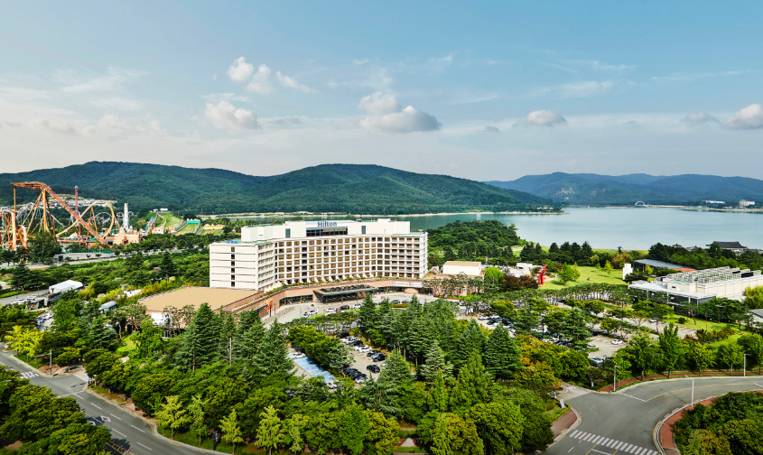 A hotel in the Bomun Tourist Complex, the best location for exploring Gyeongju