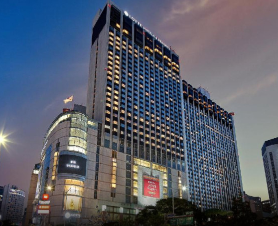 Connected directly to the Lotte Department Store in Myeongdong, it is the ultimate location for shopping enthusiasts.