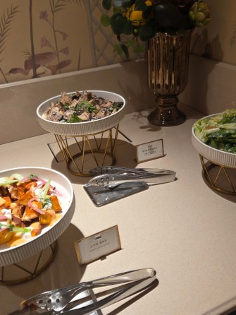 Club Lounge Happy Hour Menu and Atmosphere 1