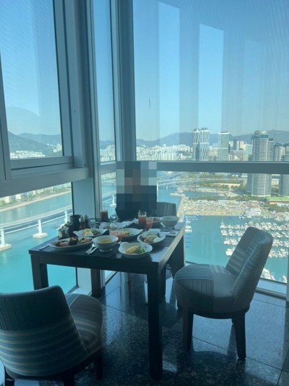 Park Hyatt Busan Hotel breakfast restaurant and yacht pier view
