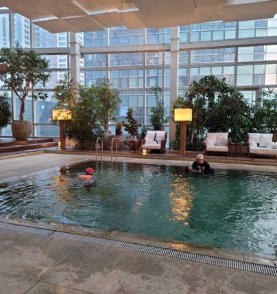 Park Hyatt Busan Hotel, with the perfect atmosphere for swimming