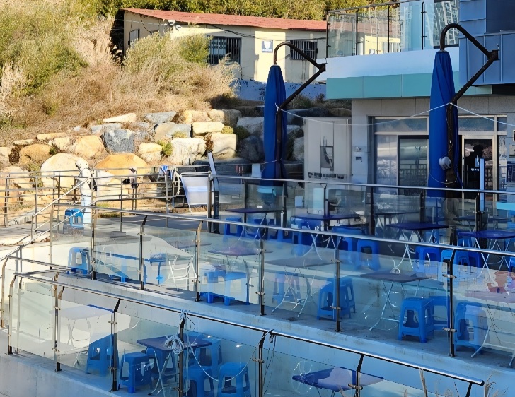 terrace seating at Yeongdo Haenyeochon